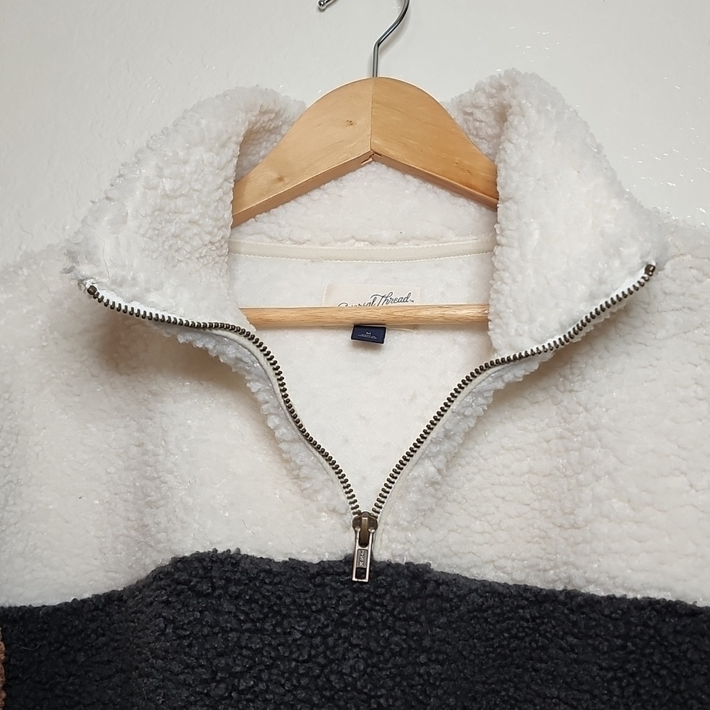 Universal Thread Color Block Pullover Zipper Sherpa - Picture 8 of 11